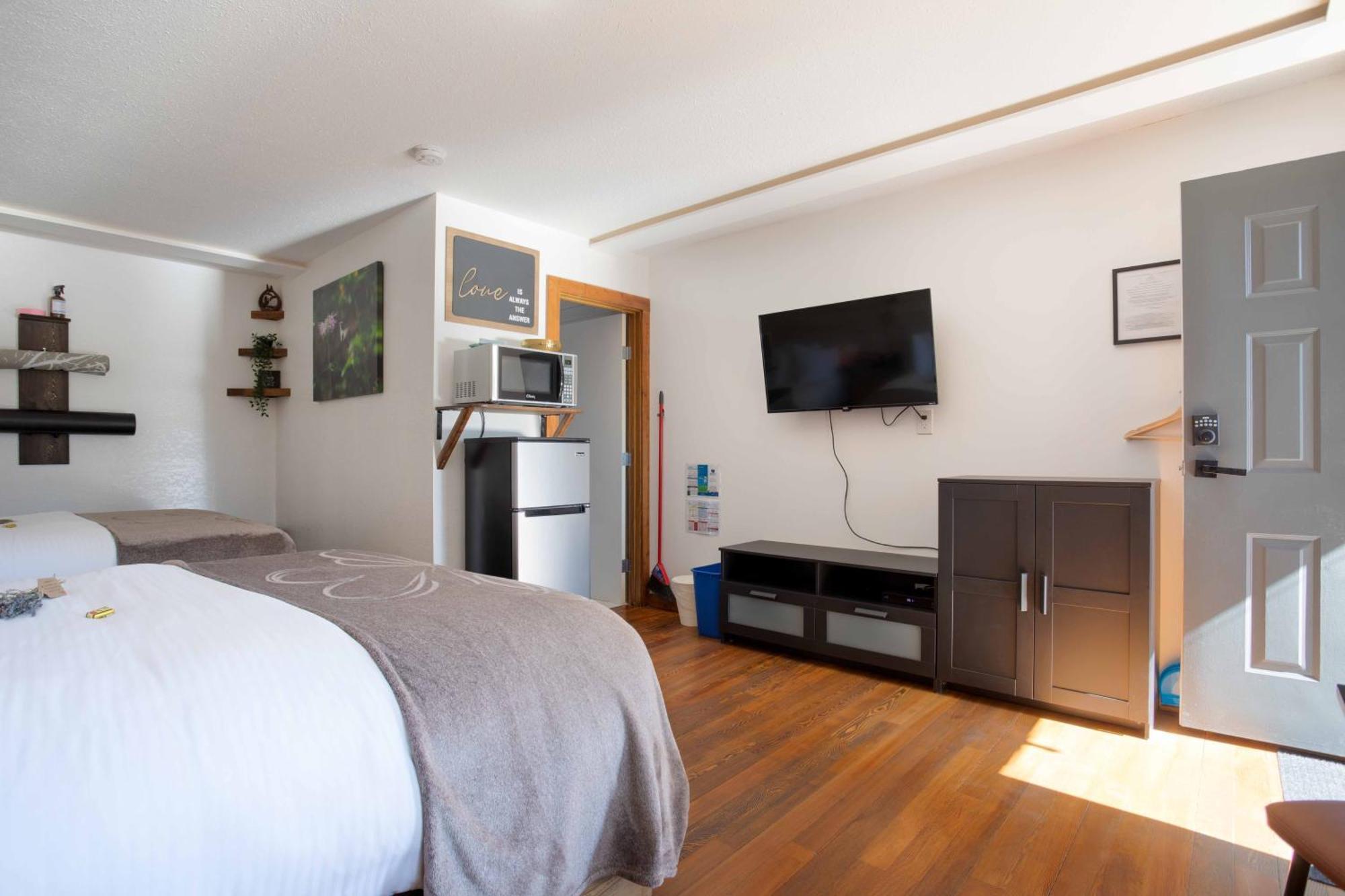 The Valley View Cabins And Event Center Creston Esterno foto