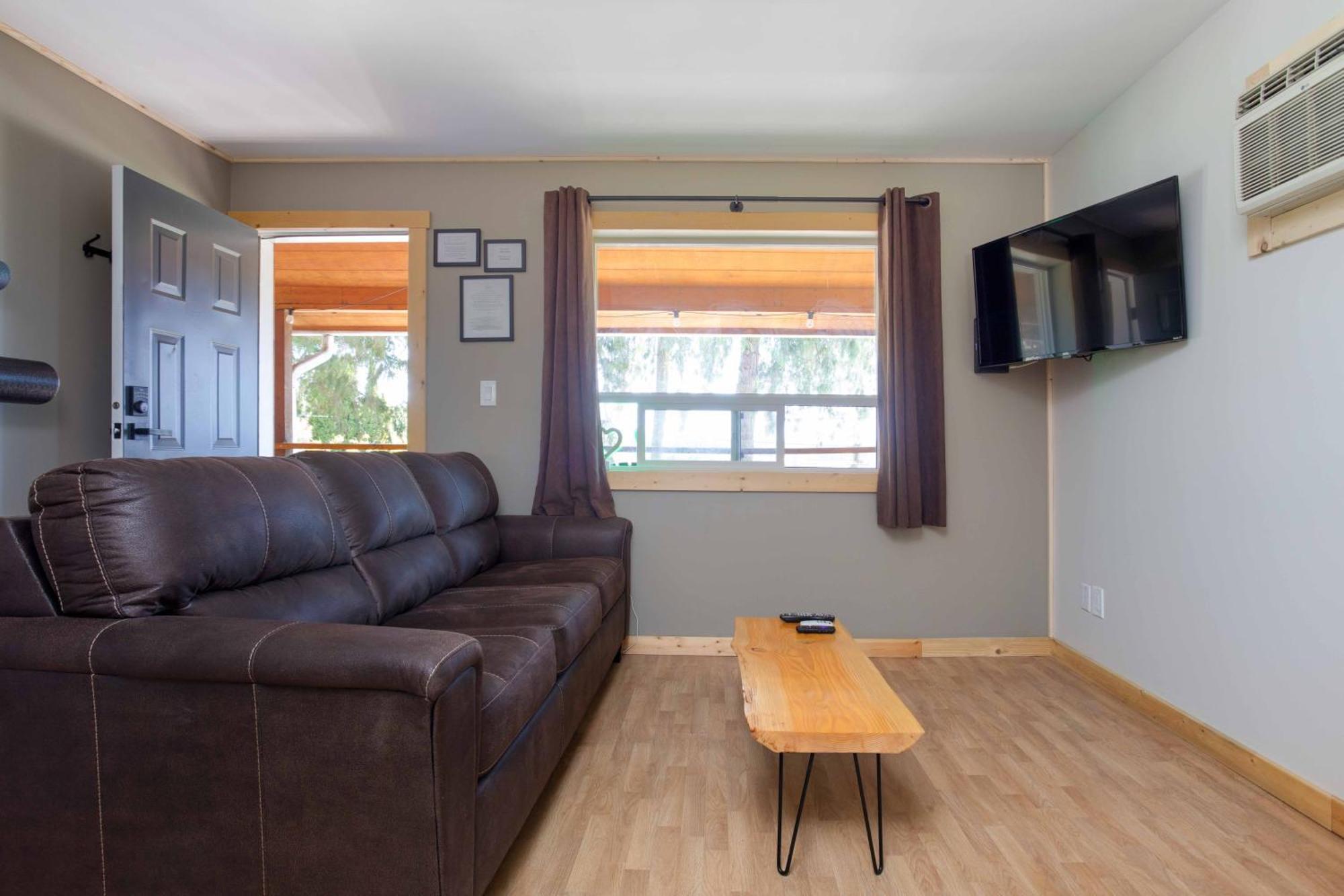 The Valley View Cabins And Event Center Creston Esterno foto